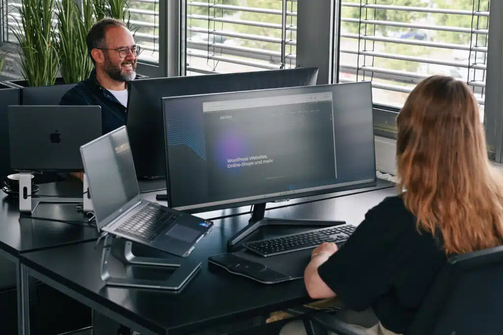 Website-Strategie | Geschäftsmeeting